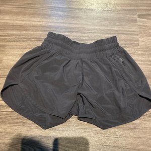 Black Lululemon Tracker Low-Rise Lined Shorts, Size 4